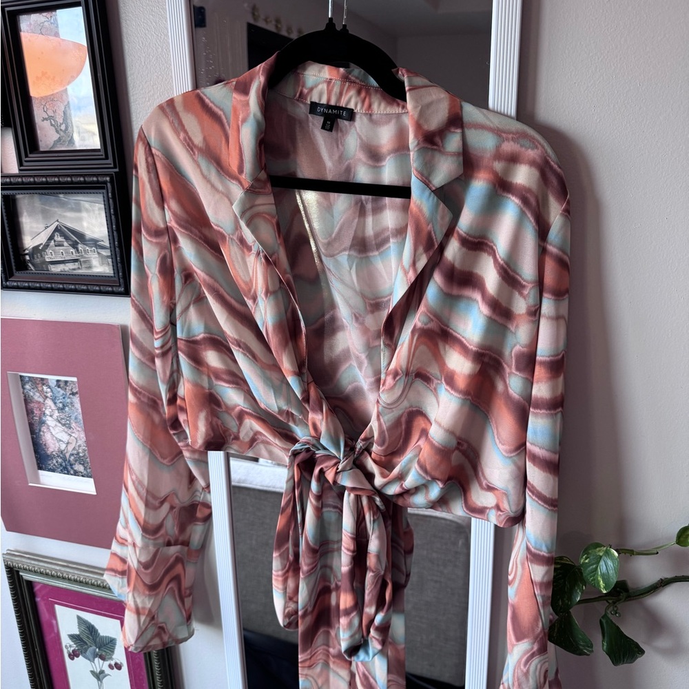 Dynamite Satin Tie-Front Robe in Rust, Cream & Light Blue Swirl